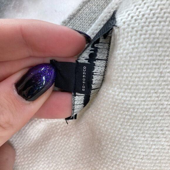 Express Design Studio Cashmere Sweater Women's XL Cream Gray Long Sleeve V Neck - Picture 6 of 14